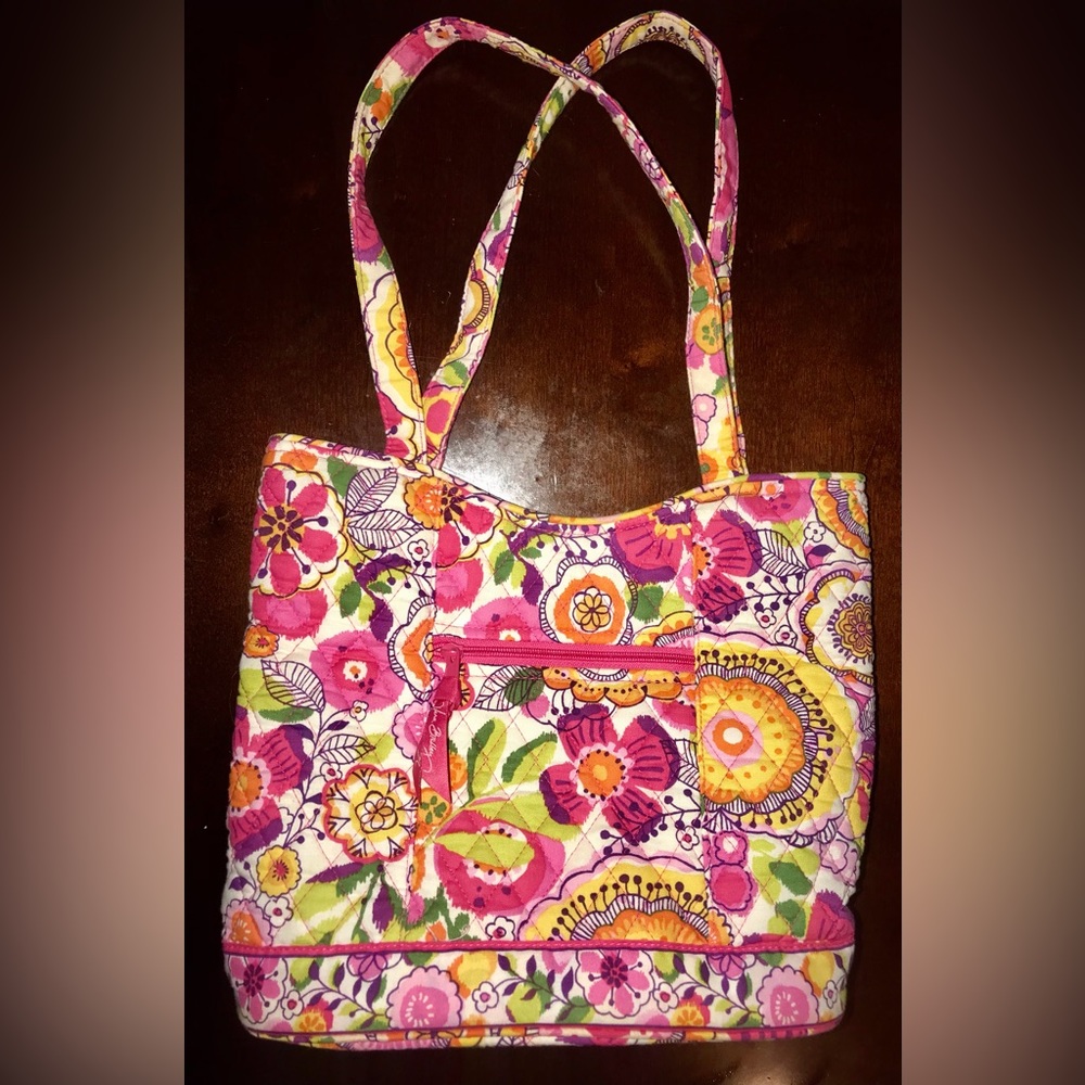 Vera Bradley- Clementine (Retired Pattern) Curvy Tote